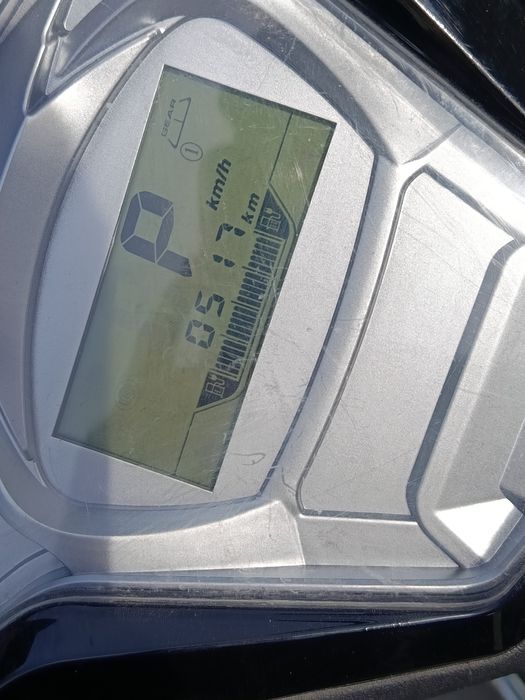 Skuter sotiladi yengi