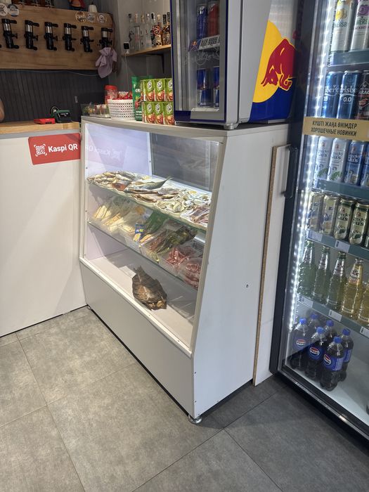 Витринный холодильник