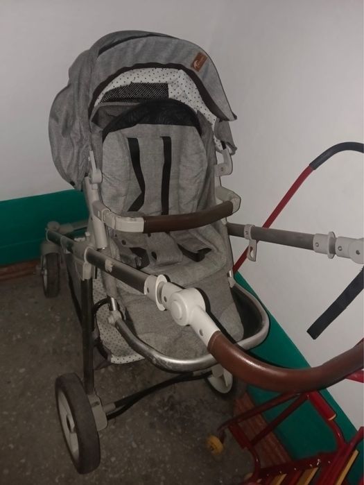 Продам коляску 15000