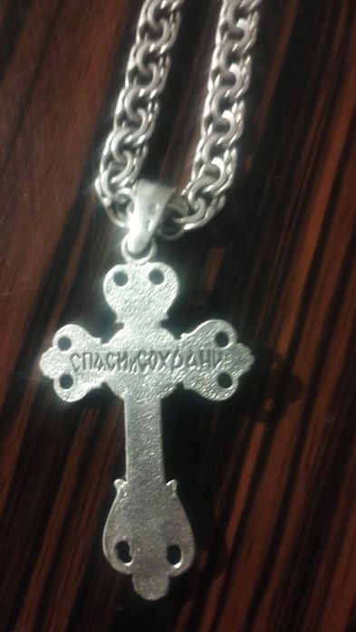 Продам крест с цепочкой