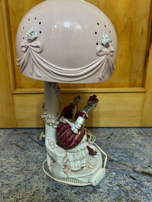 Lampa porțelan bibelou