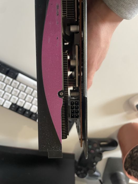 Видеокарта  RX 5600xt