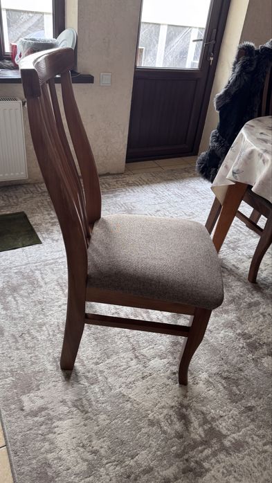 Деревянный стул для кухни и гостиной