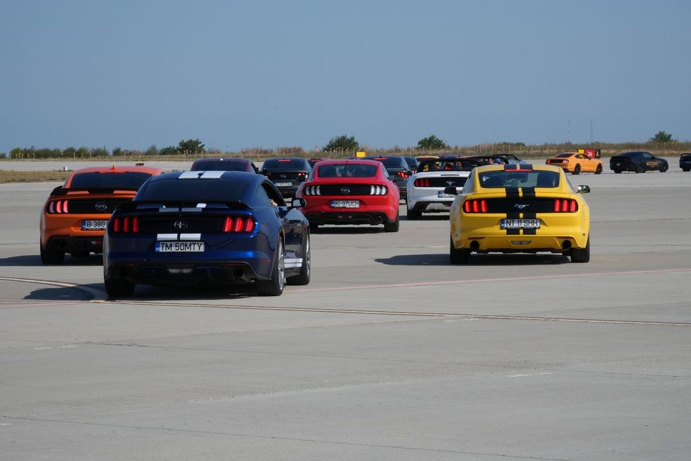 Ford Mustang 2.3  ecoboost ,360 HP