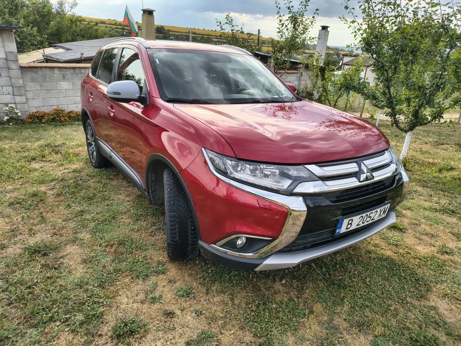 Продавам Mitsubishi Outlander