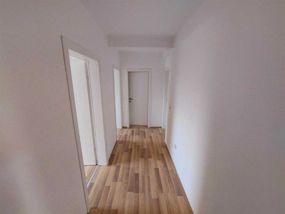 Дава се под наем Тристаен апартамент в Пловдив, Тракия - 90 кв.м за 280.5 € - Снимка #9