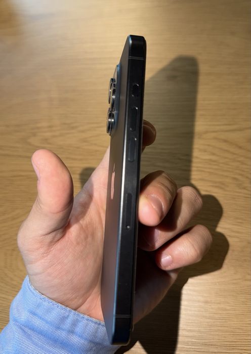 Iphone 15 Pro Black Titanium - 128GB