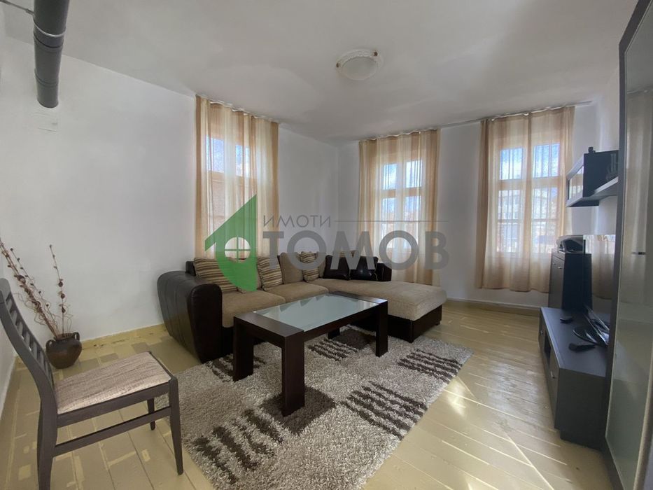Продава се Къща в Велики Преслав - 220 кв.м за 348 €/кв.м - Снимка #4