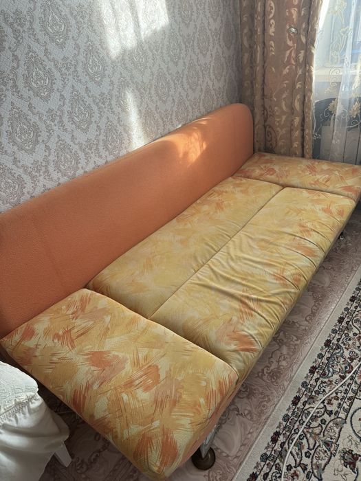 Диван-тахта.