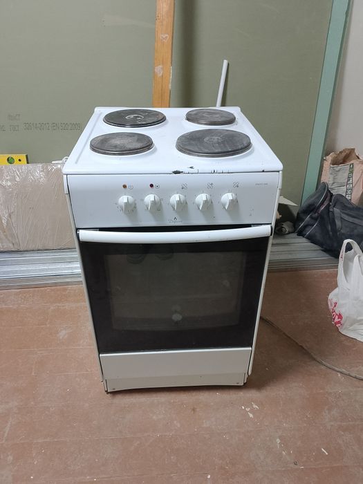 Продам электроплиту Дарина