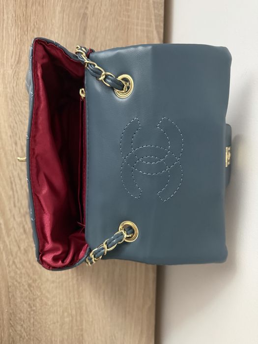Geantă Chanel fără etichetă