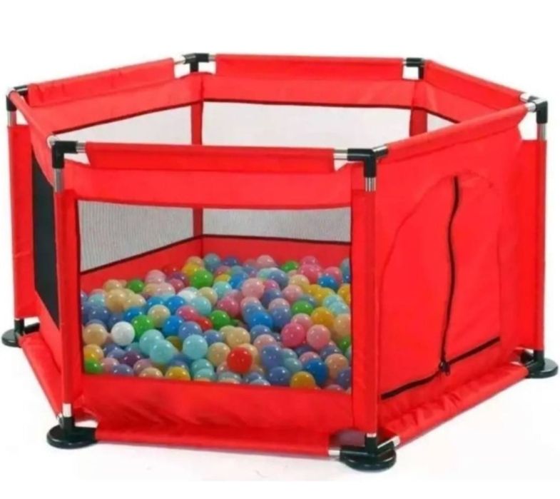 Сухой бассейн, манеж