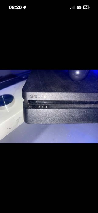 Ps 4 Slim 500Gb 2 controllers