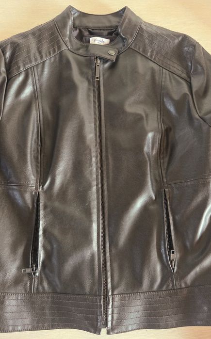 Кожено яке тъмно кафяво М размер чисто ново