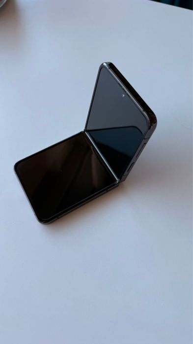 Samaung Z Flip 4