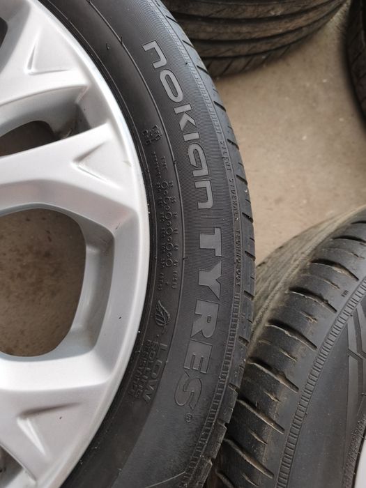 Продавам 5x108  джанти 17 цола  с летни гуми  за Ford