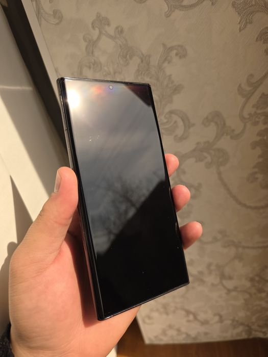 Samsung s 22 Ultra 12/256 gb tinu tel obmenga