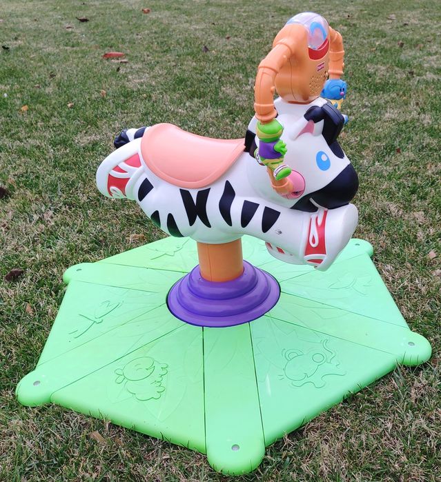 Fisher Price Зебра за яздене с музика и светлини