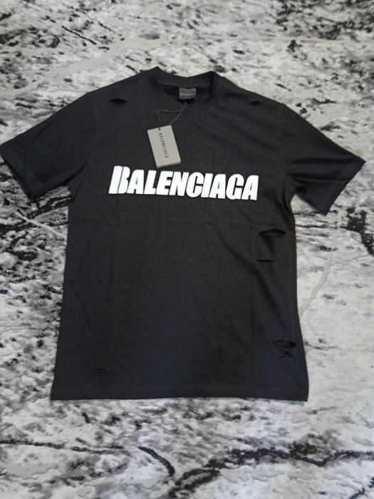 Tricouri bărbati balensiaga