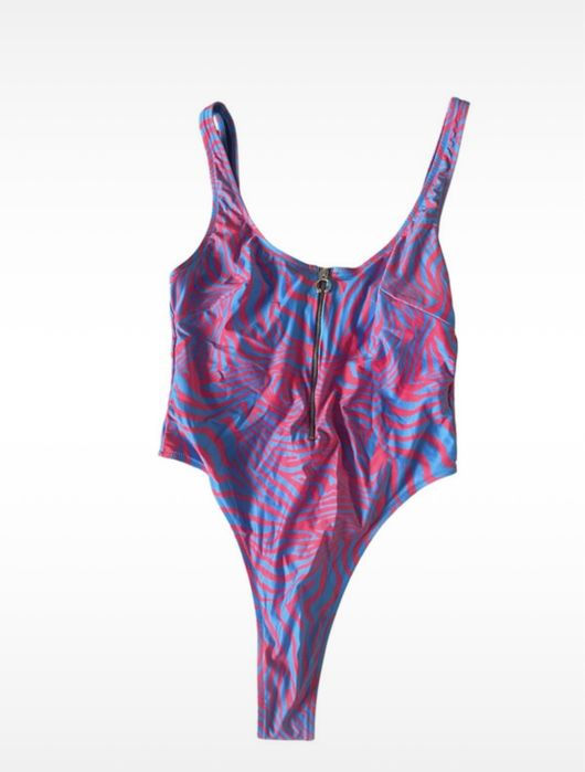 Costum de baie intreg