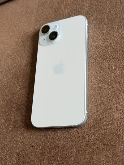 Iphone 15 icloud За Части !! Син и зелен