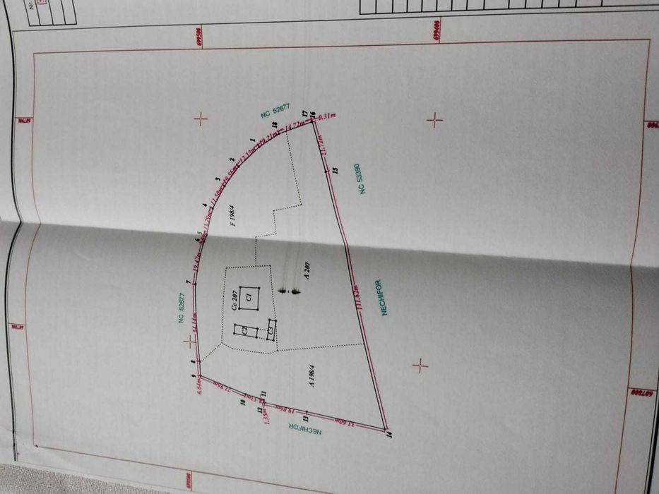 Casa batranesca si teren intravilan