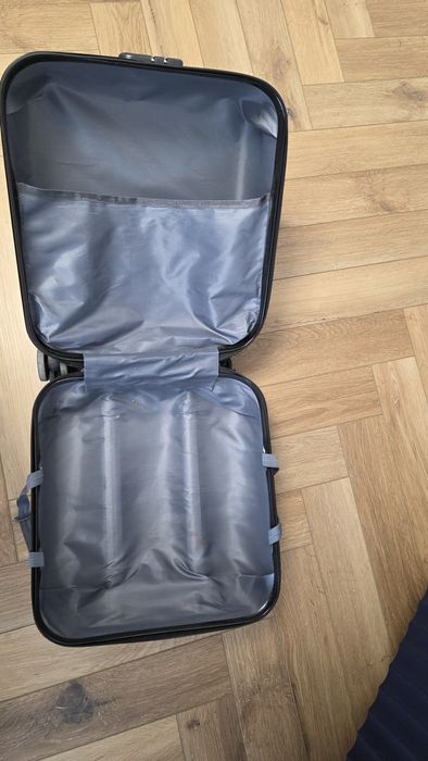 Продам чемодан для гимнастки