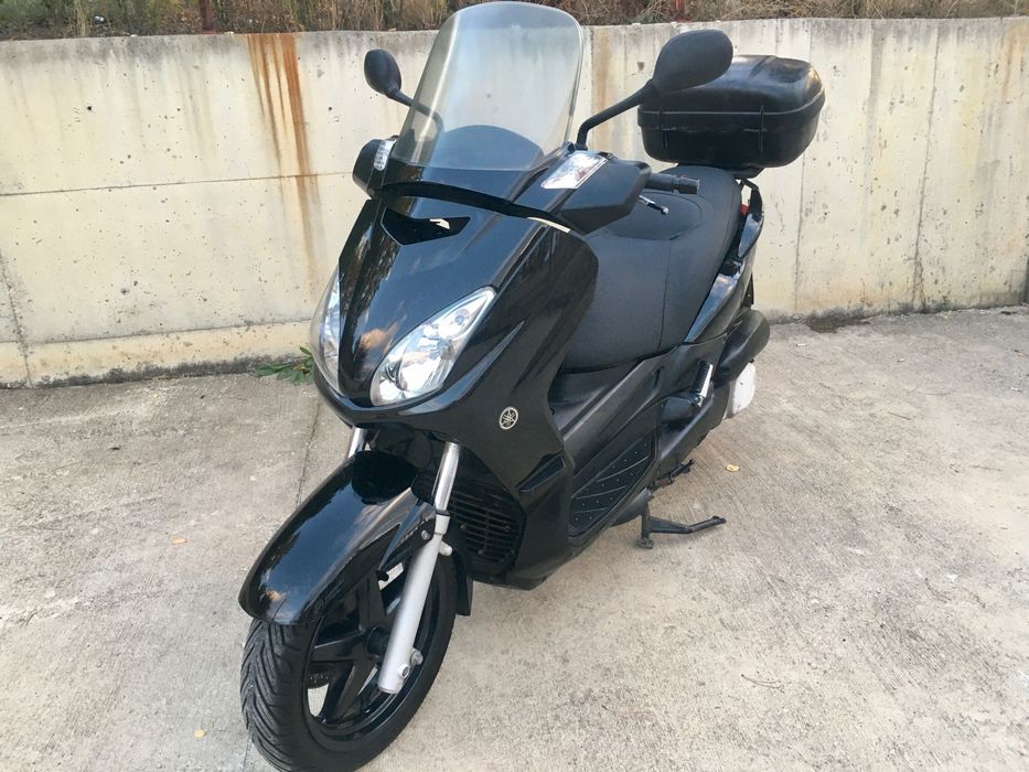 Yamaha X Max 250i