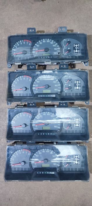 Щиток приборов Toyota