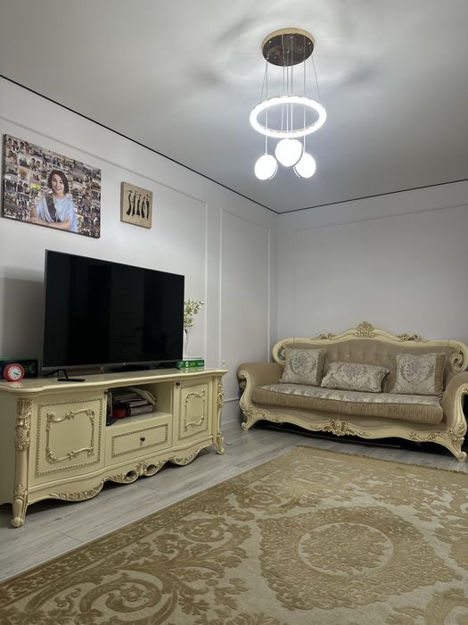 Продам диван + 2 кресла  Моно Лиза