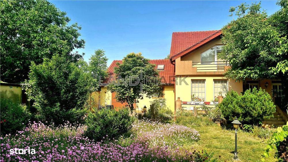 Vila de vanzare Timisoara, 4 dormitoare, piscina, garaj dublu