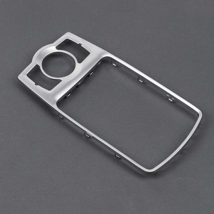 Рамка за централна конзола за Audi Q7