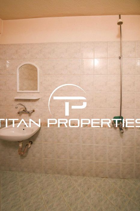 Дава се под наем Четиристаен апартамент в София, Лагера - 180 кв.м за 1100 € - Снимка #9