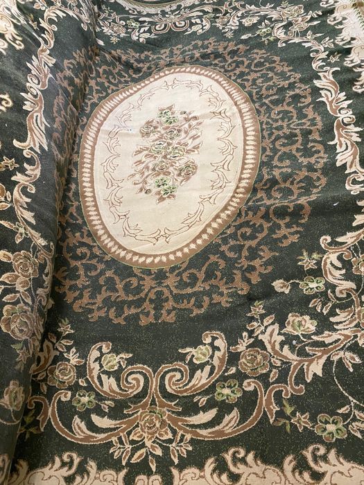 продам ковер в хорошем состоянии