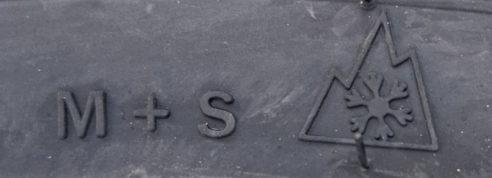 215/45 R17, 91V, LINGLONG Green-Max Winter UHP, Anvelope de iarna M+S