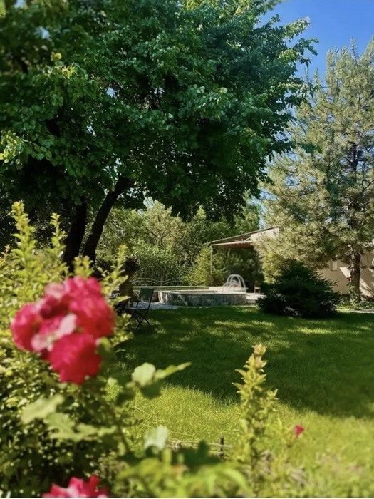 Продаётся дачный участок