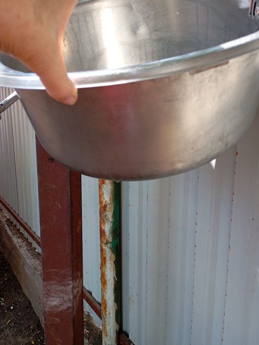 Продам кухонную мойку