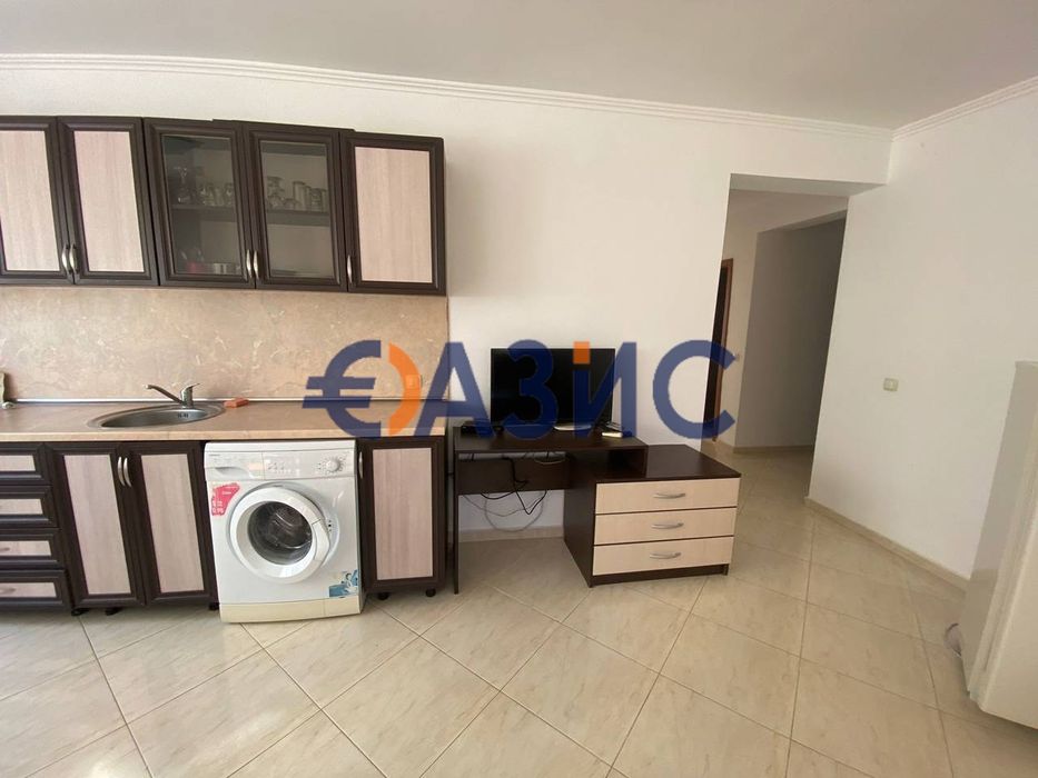 Продава се Тристаен апартамент в Свети Влас - 158 кв.м за 529 €/кв.м - Снимка #9