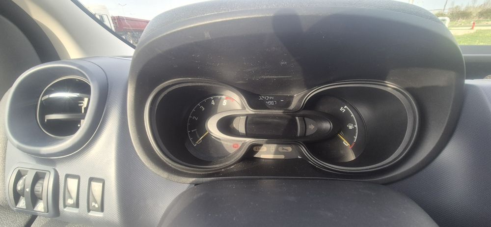 opel vivaro 2016