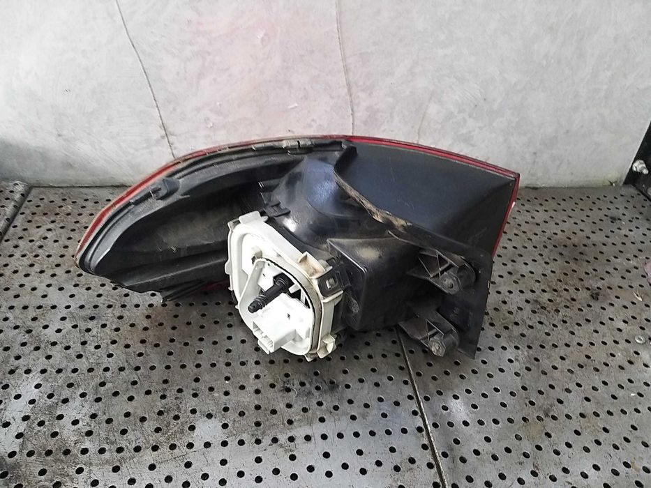 Stop tripla lampa dreapta vw touran 5t 2016 5ta945096a