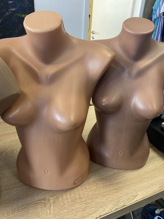 Vand manechine bust dama si barbati