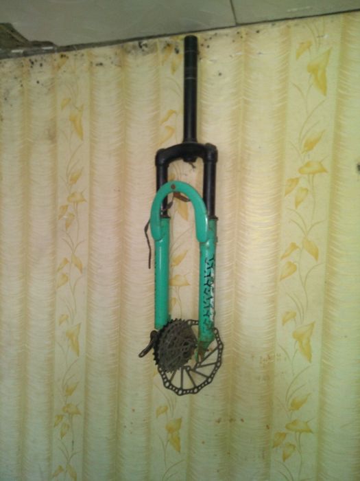 Продам велосипедные запчасти рамы