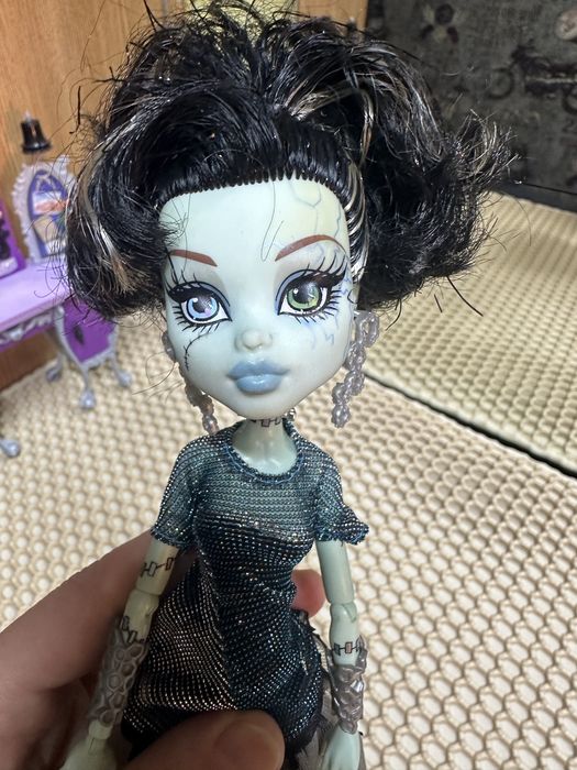 Продам куклу монстр хай!