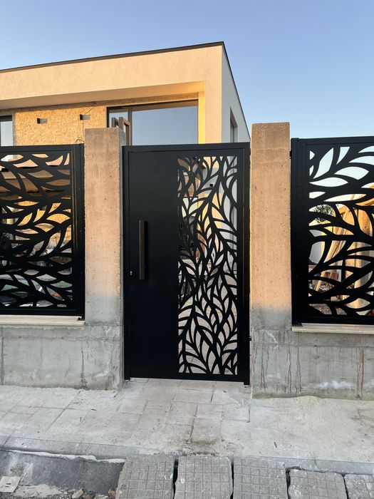 Врати и оградни пана парапети декорация