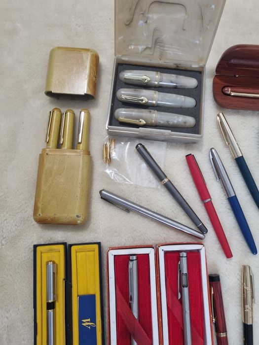 schimb vand colectie stilouri vechi in iasin