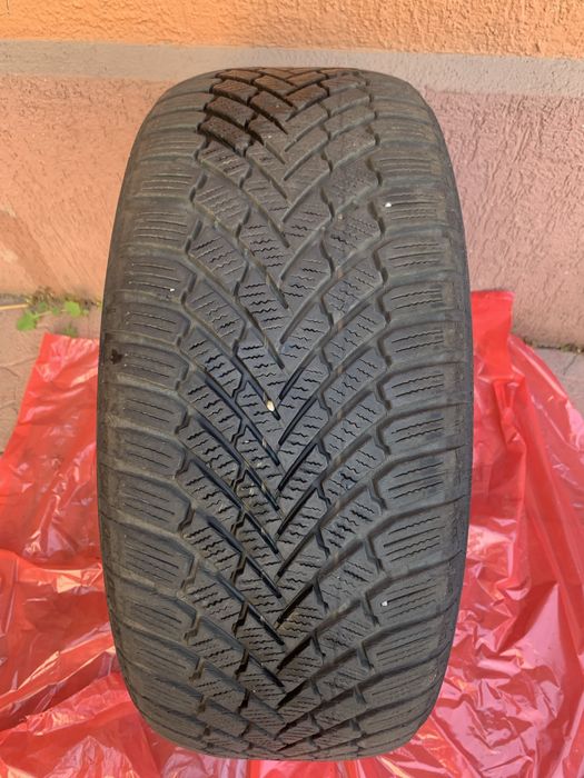 Vand doua anvelope continental iarna 17