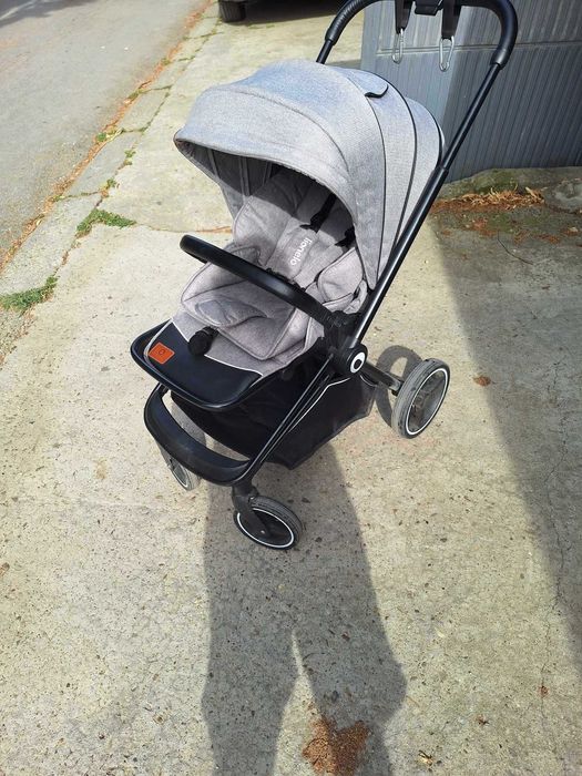 Количка за бебета Лионело Мика 3 в 1