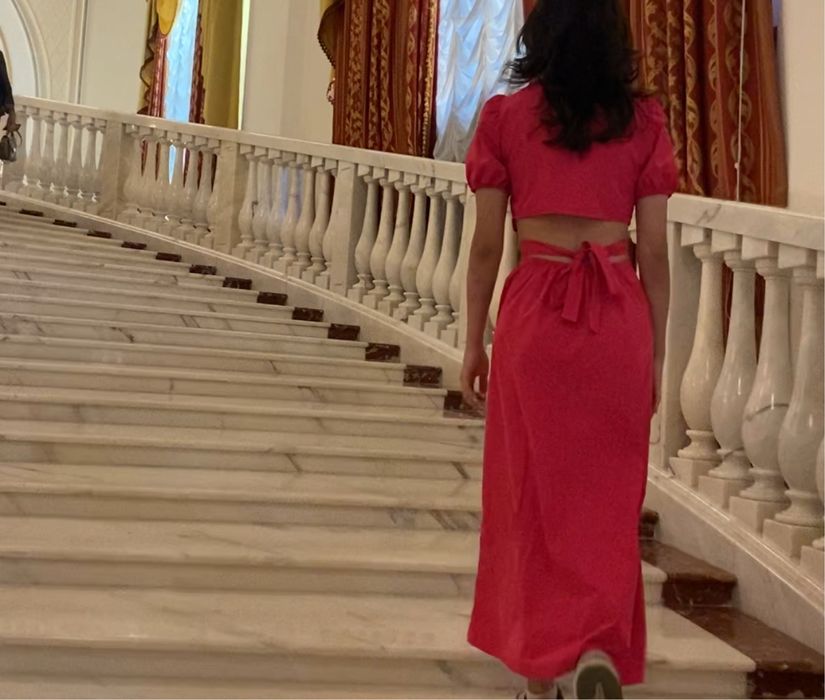 Платье stradivarius