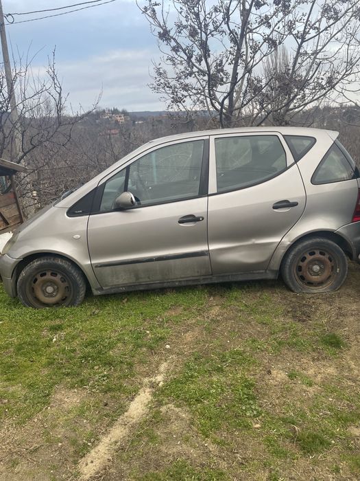 Мерцедес А170 на части