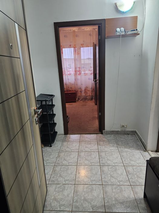 Inchiriez apartament Micalaca zona 100